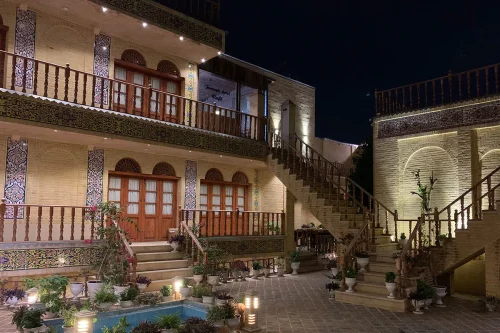 رزرو اقامتگاه شیراز