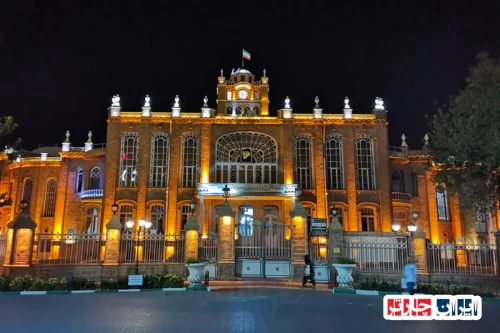 اقامت متفاوت در آپارتمان شیک مشهد با دسترسی آسان به حرم